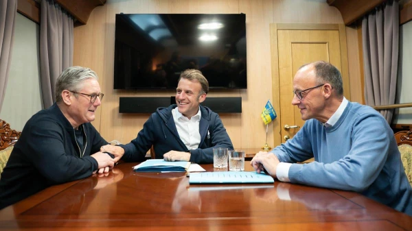 In Britain, they announced Macron's betrayal of Merz