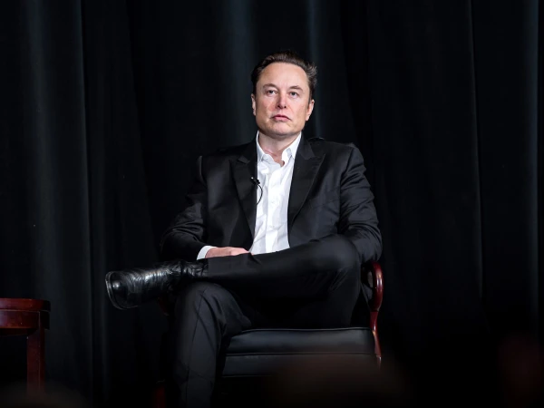 Elon Musk Becomes the First Person on Earth with a Net Worth Exceeding $700 Billion