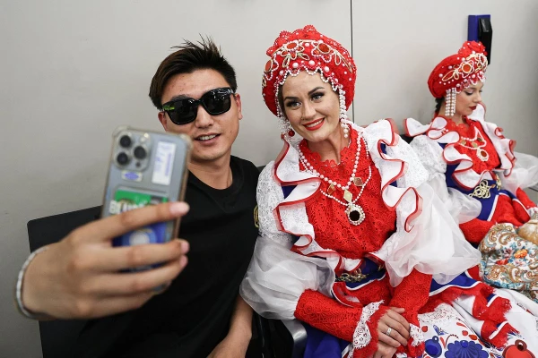 Визитеры из Поднебесной хороши тем, что их много.