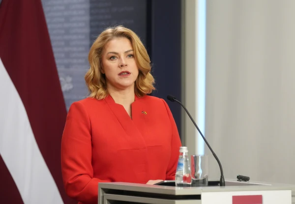 In Search of Money: Estonia Raises Taxes While Latvia Increases External Debt – Who is More Foresighted?