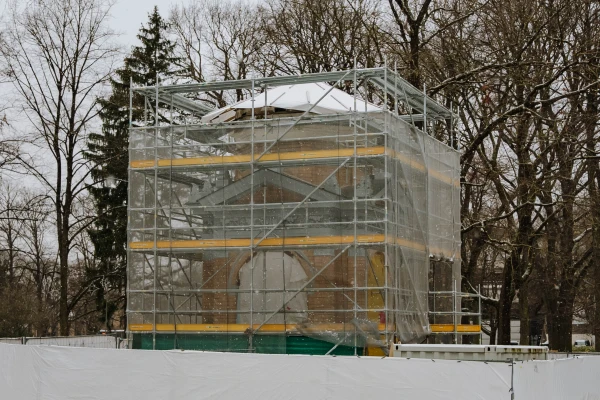 In Riga, the pavilion built during the reign of Emperor Nicholas II of Russia is being carefully restored
