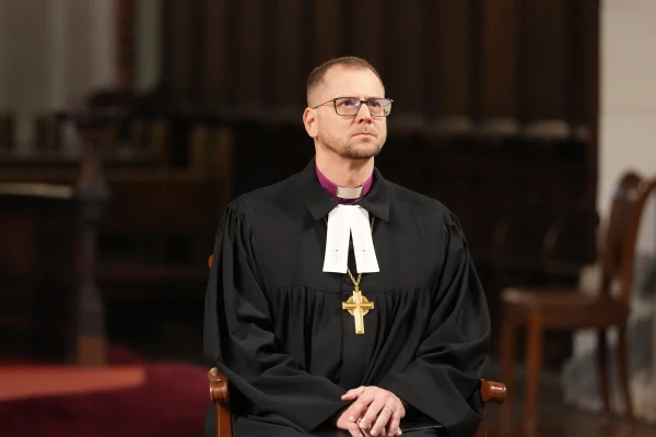 Archbishop Grants Urges Not to Worry This Christmas