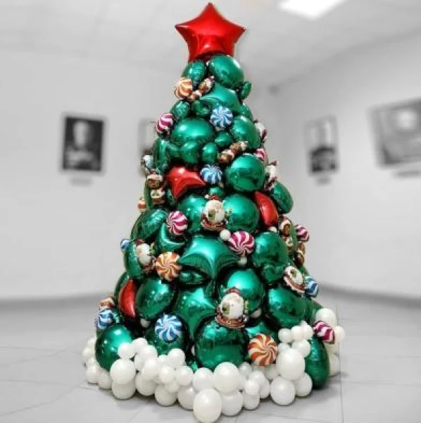 No Stress and Drafts: Expert Highlights 5 Mistakes When Setting Up a Christmas Tree