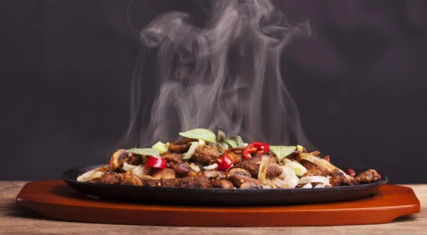 The Dangers of Consuming Food That Is Too Hot or Cold — A Doctor's Opinion