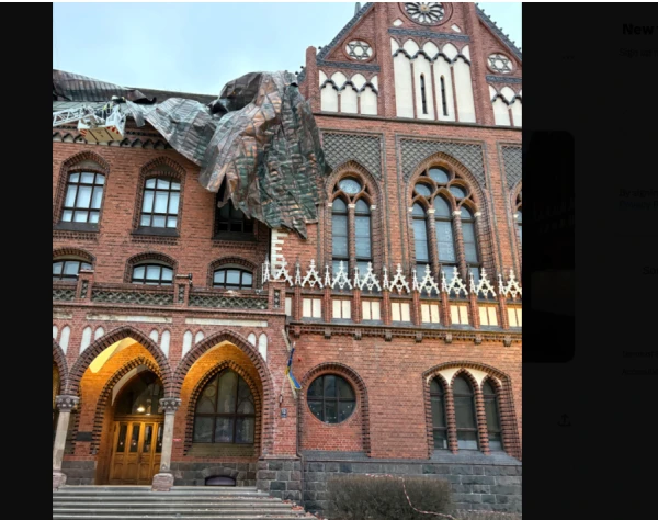 Strong wind tore off part of the roof of a landmark building in Riga