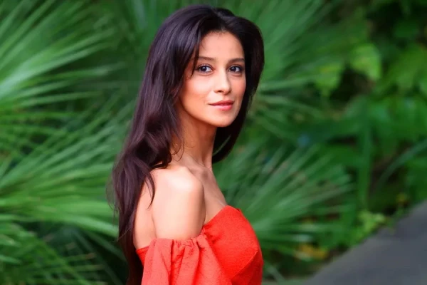 Rare Footage: Ravshana Kurkova Broke the Rule and Showed Her Children