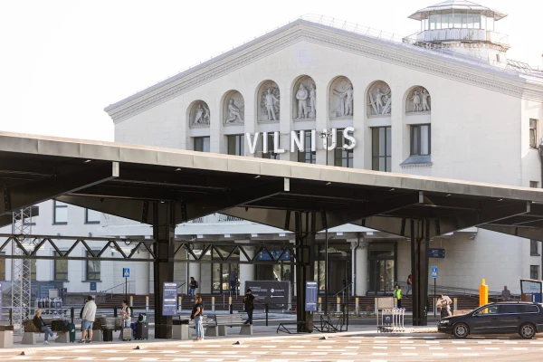 Vilnius Airport Closed Again. This Time, Hot Air Balloons Are Not to Blame