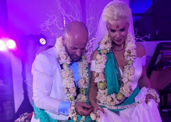 Samanta Tina Removes Wedding Ring Amid Rumors