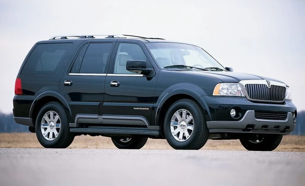 Ukraine will receive 21 confiscated vehicles, including a luxury SUV Lincoln Navigator