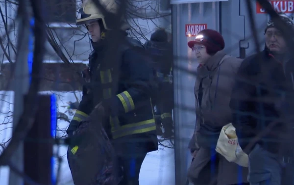 Five Minutes Under the Supervision of Rescuers: How Residents Returned to the Damaged House