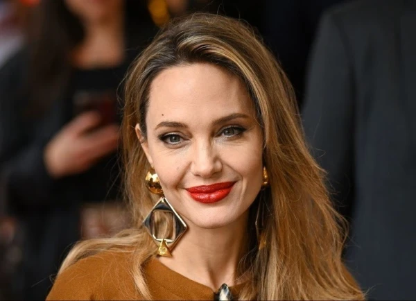 Goodbye, Hollywood: Angelina Jolie Changes Her Life and Residence