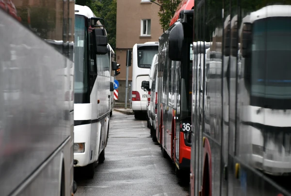 “Strange Experiments with Mobility”: Latvian Bus Owners Proudly Left the Meeting with the Minister