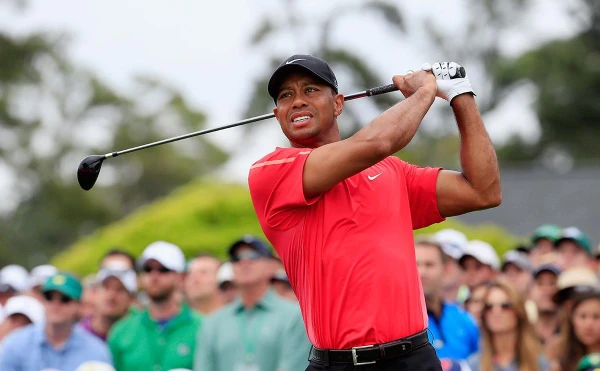 How the Famous Tiger Woods Overcame Sex Addiction, Pills, and Trump's Blessing