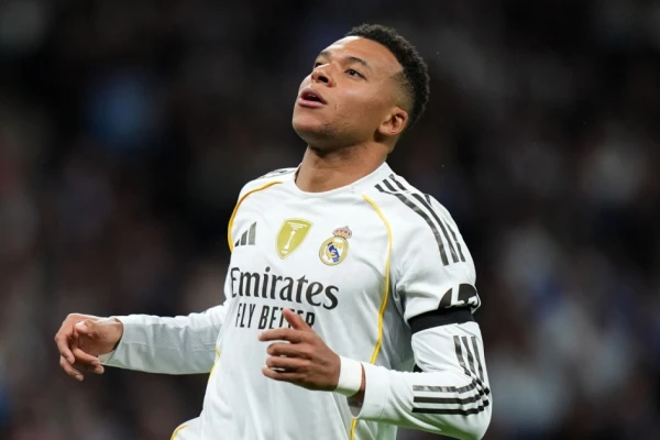 Mbappé will start the Super Cup final against Barcelona on the bench