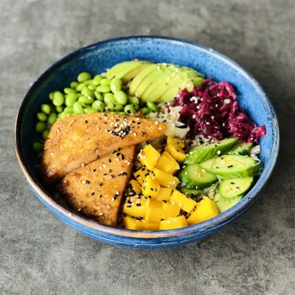 How to Make Protein Bowls and Why They Are Beneficial for Mature Women