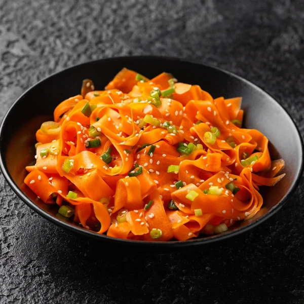 Trendy ‘Retinol’ Salad: Is It Good for Your Skin and How to Make It