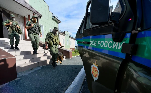 Five Citizens of Latvia Detained for Illegally Entering Russia