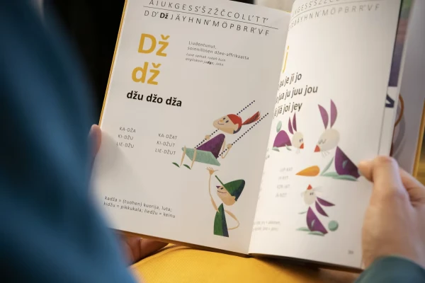 Суоми начала выпускать буквари для соседей.