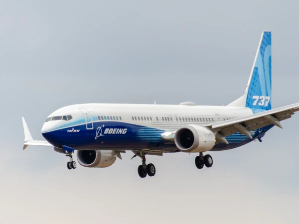Boeing Surpasses Airbus in Aircraft Sales for the First Time in Seven Years