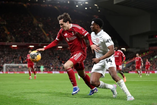 FA Cup. Liverpool crushed the representative of the third division and advanced to the Round of 32, where Brighton awaits them