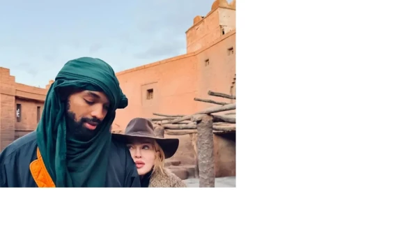 Знаменитая артистка влюбилась как девчонка.