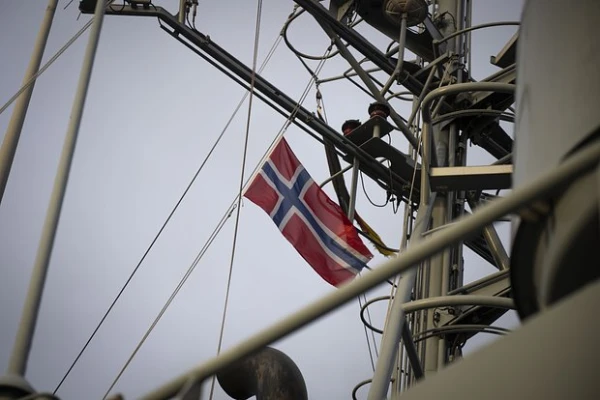 Norway Sends Two Soldiers to Greenland Amid Trump's Statements