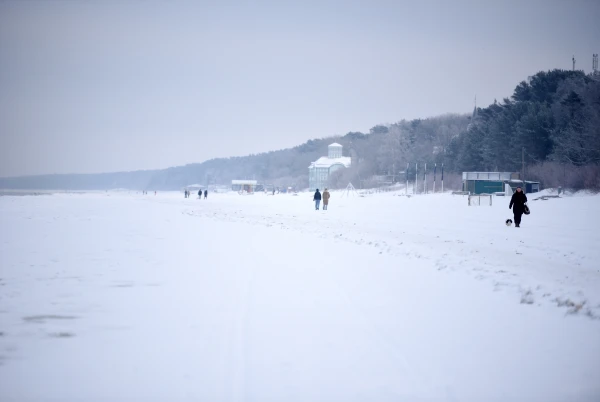 On Thursday, light snow is expected in places, while the sun will shine in Latgale