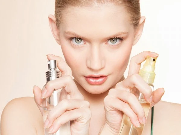 Subtle Alchemy: How to Create Your Unique Scent by Combining Two Perfumes