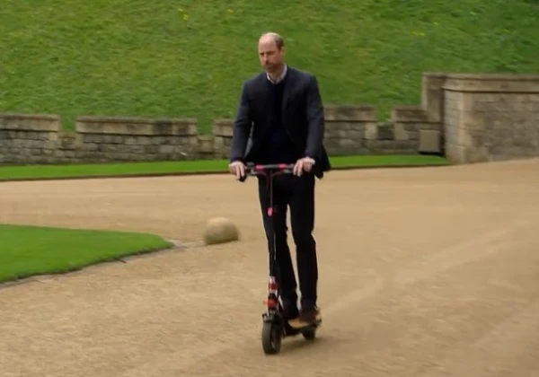 Сыну короля тоже хочется проехать с ветерком.