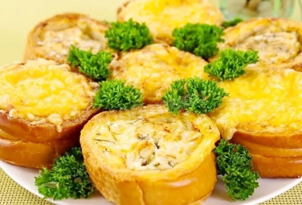 Fish Nest Appetizer Based on Baguette - A Simple and Delicious Dish (VIDEO)