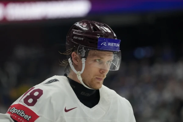 Vitoliņš on Abols' Injury: It Will Take a Long Time