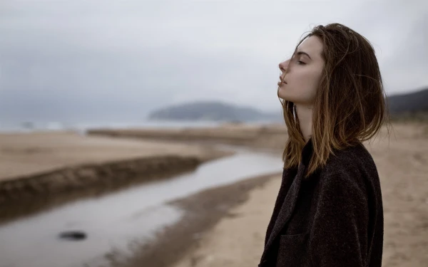 You Do This Every Day: 10 Habits That Steal Happiness