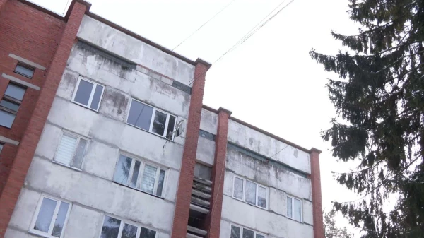 Residents of an apartment building in Vangaži are freezing — the temperature in the apartments is just over 10 degrees