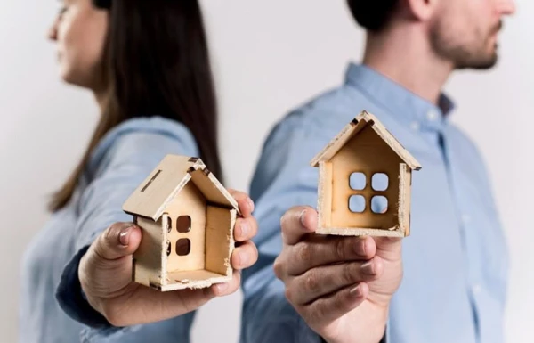 The Harsh Everyday Life of a Riga Family – There Was Infidelity, Divorce Is Coming: How Will the Court Divide the Children and Debts?