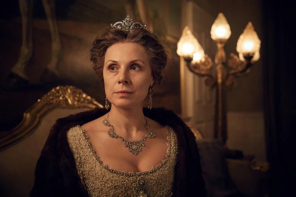 Dina Korzun revealed how she charmed Tom Hardy on the set of 'Peaky Blinders'