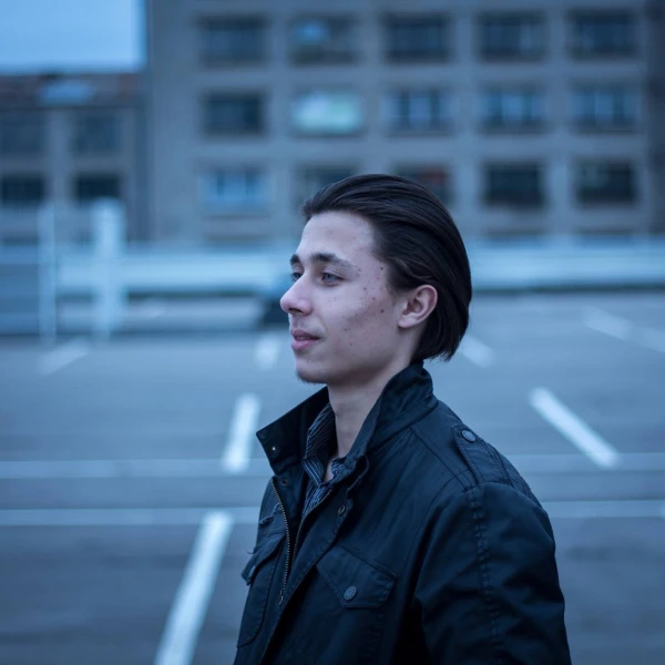 Left home 3 years ago and hasn’t returned. They are asking for help to find the missing guy