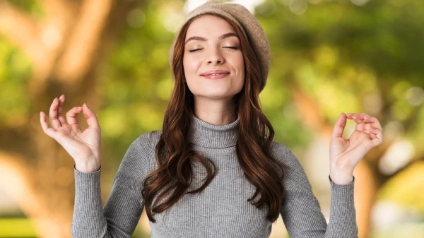 A Calm Face Without Effort: How to Release Hidden Tension and Restore a Soft Expression