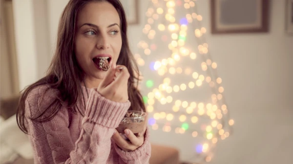 How Cold Affects Appetite: Scientists Explain Why We Crave Fatty Foods in Winter