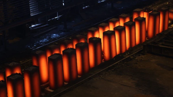 Скоро криворожская сталь остынет навеки.