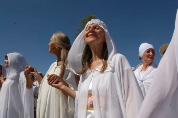 Give me money in the name of God! Pastor urged parishioners to give their last