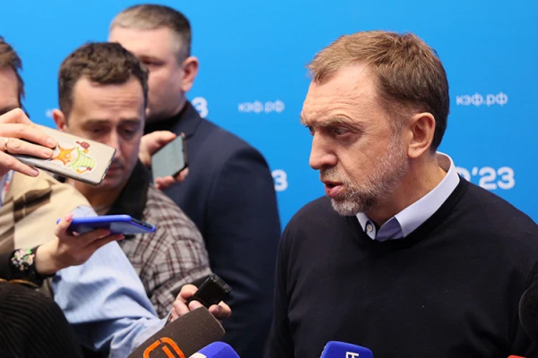 Scared? Deripaska Deleted Posts Criticizing the War and the Kremlin from Telegram