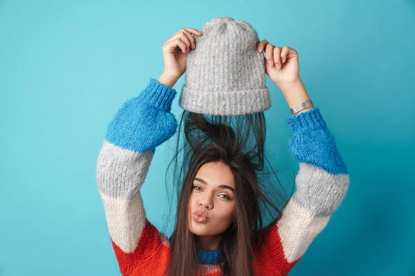 Winter Hat vs Hair Volume: Effective Styling Hacks for Hat Season