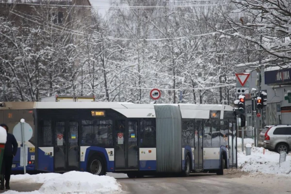 Rīgas satiksme urges passengers not to freeze drivers
