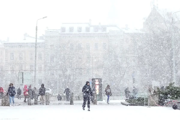Heavy Snow and Blizzards Expected in Latvia Tomorrow