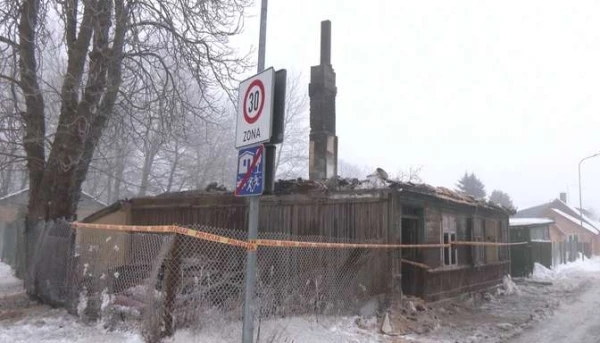 The troubles of an elderly resident of Ventspils were exacerbated by a large fire. How to live on?