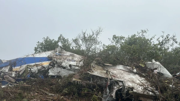 15 people killed in plane crash in Colombia