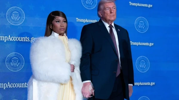 Певица из Тринидада потянулась к сильным мира сего.