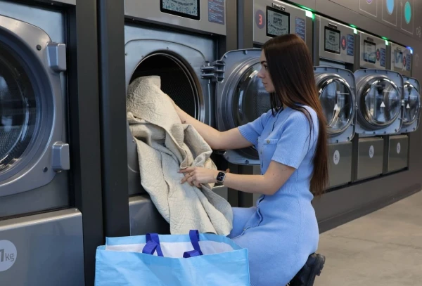 Residents of Latvia Take Their Dirty Laundry Out of the House – to Laundromats