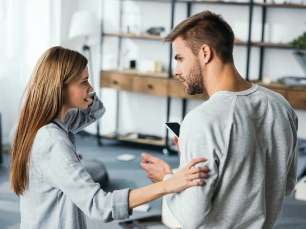 Jam, curtains, and even silicone breasts: what Latvian men take after divorce