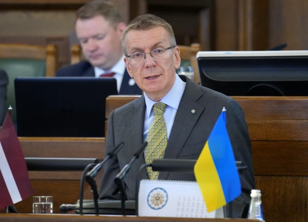 Rinkēvičs 'exploded' and returned 4 laws. Why?